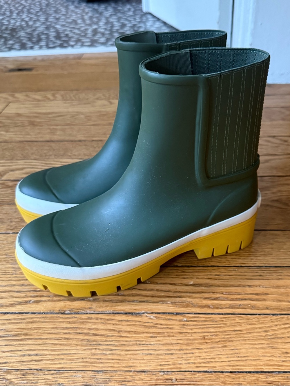 Tory Burch Olive Green and Yellow Lug Sole Rain Ankle Boots - Size 6